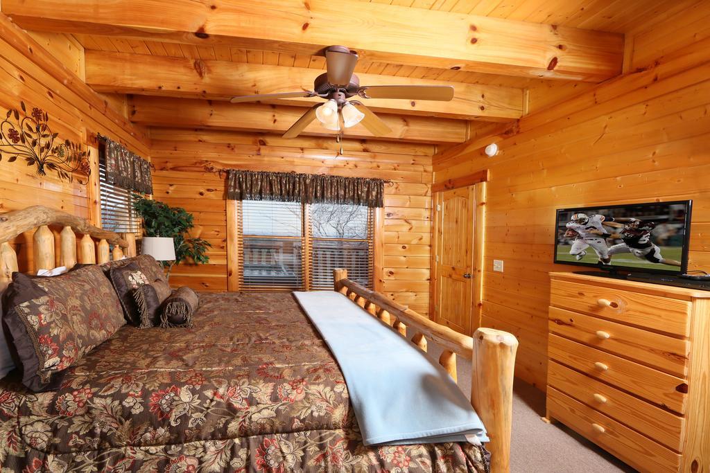 Rising Eagle Lodge - Eight Bedroom 비둘기 포지 외부 사진
